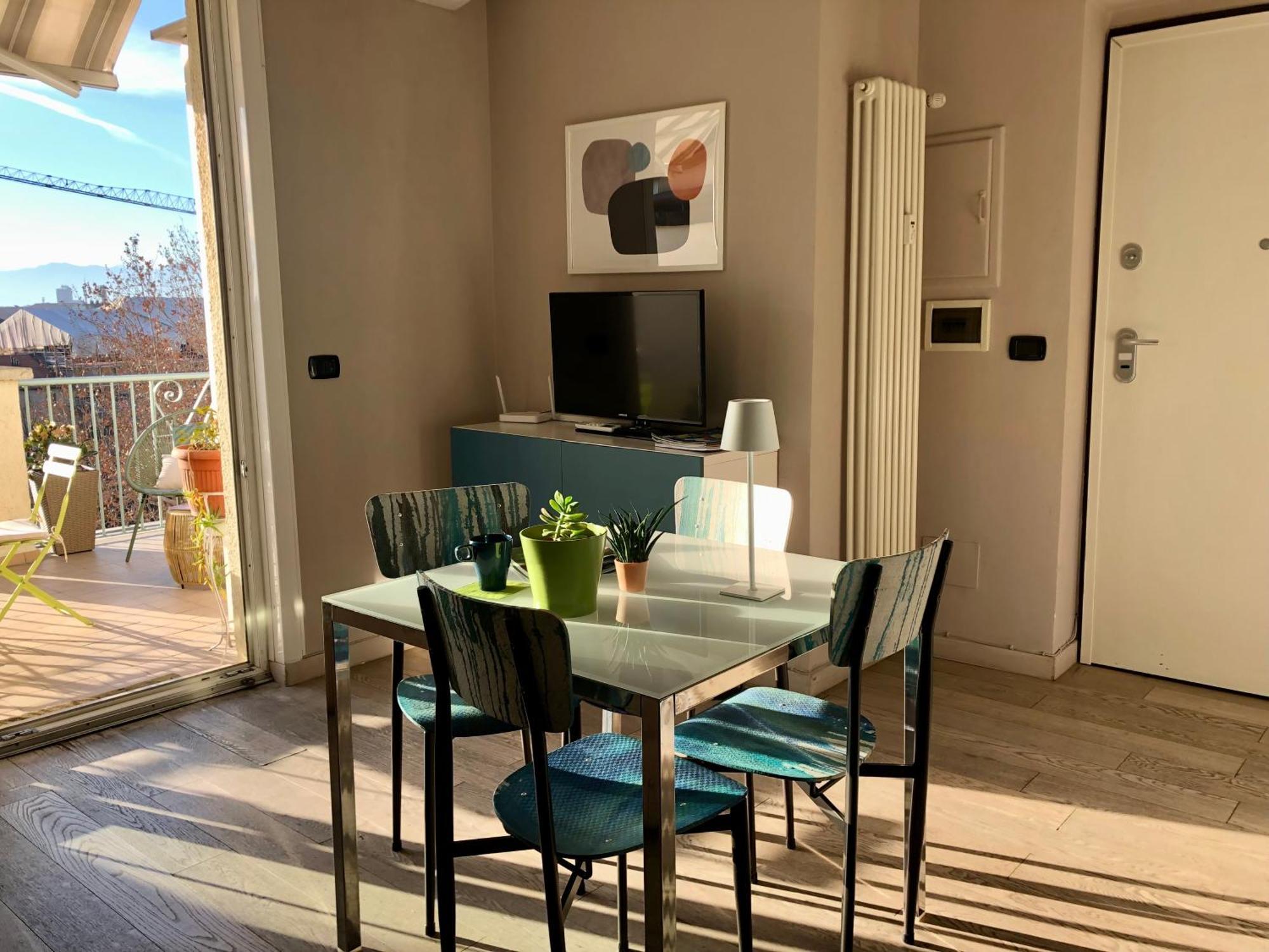 Attico Ellen Terrazza Con Vista Apartman Torino Kültér fotó